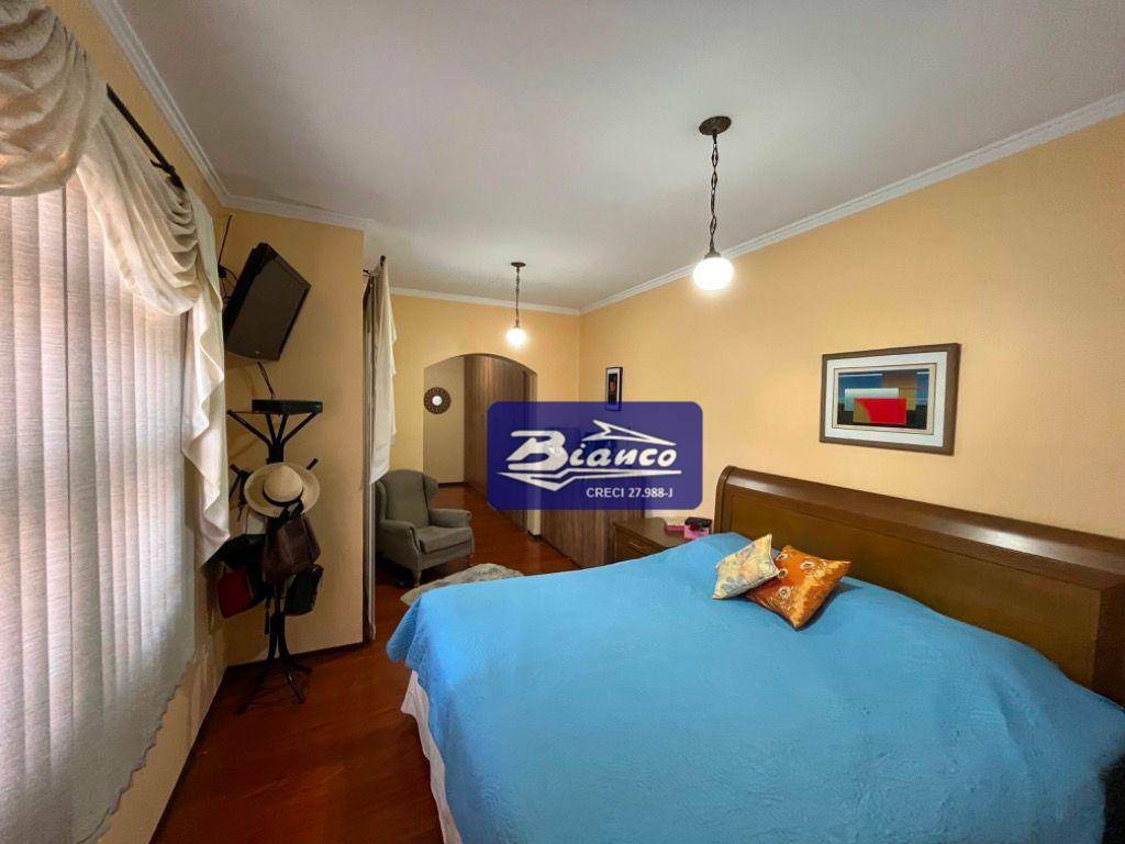 Sobrado à venda com 4 quartos, 224m² - Foto 28