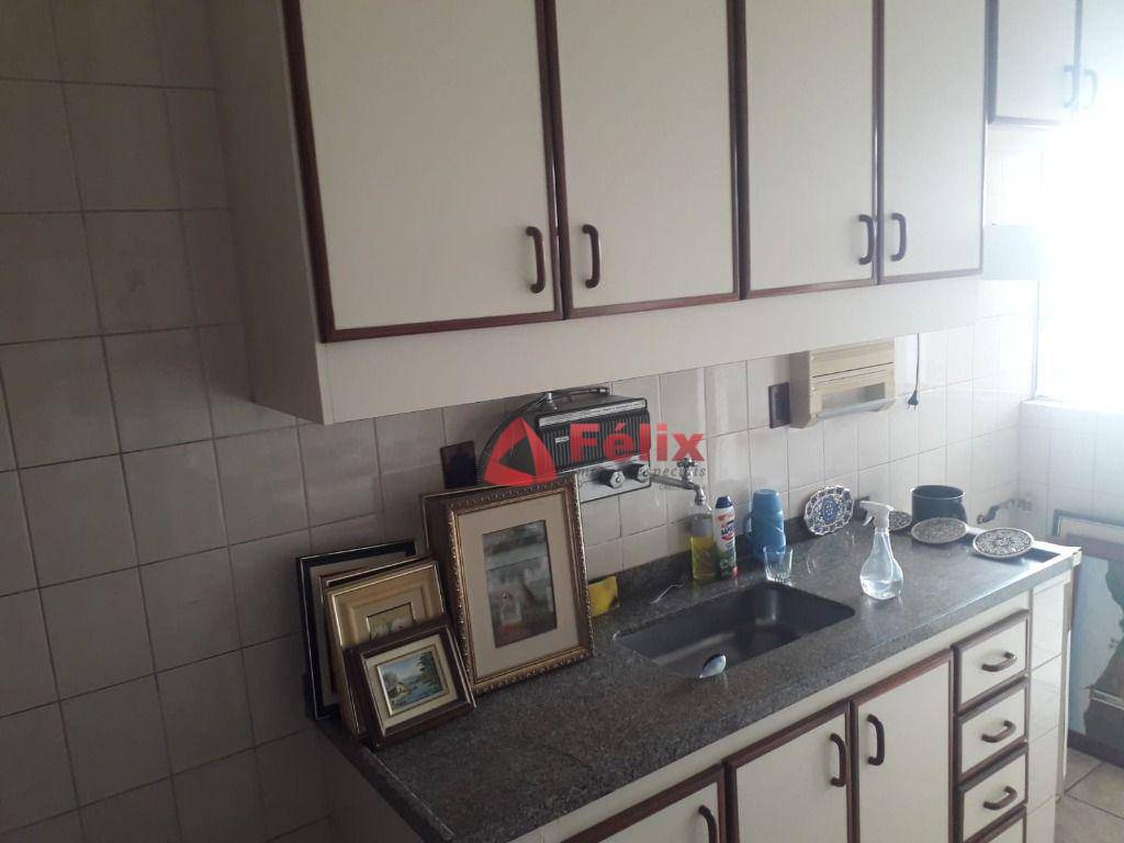 Apartamento à venda com 3 quartos, 105m² - Foto 15