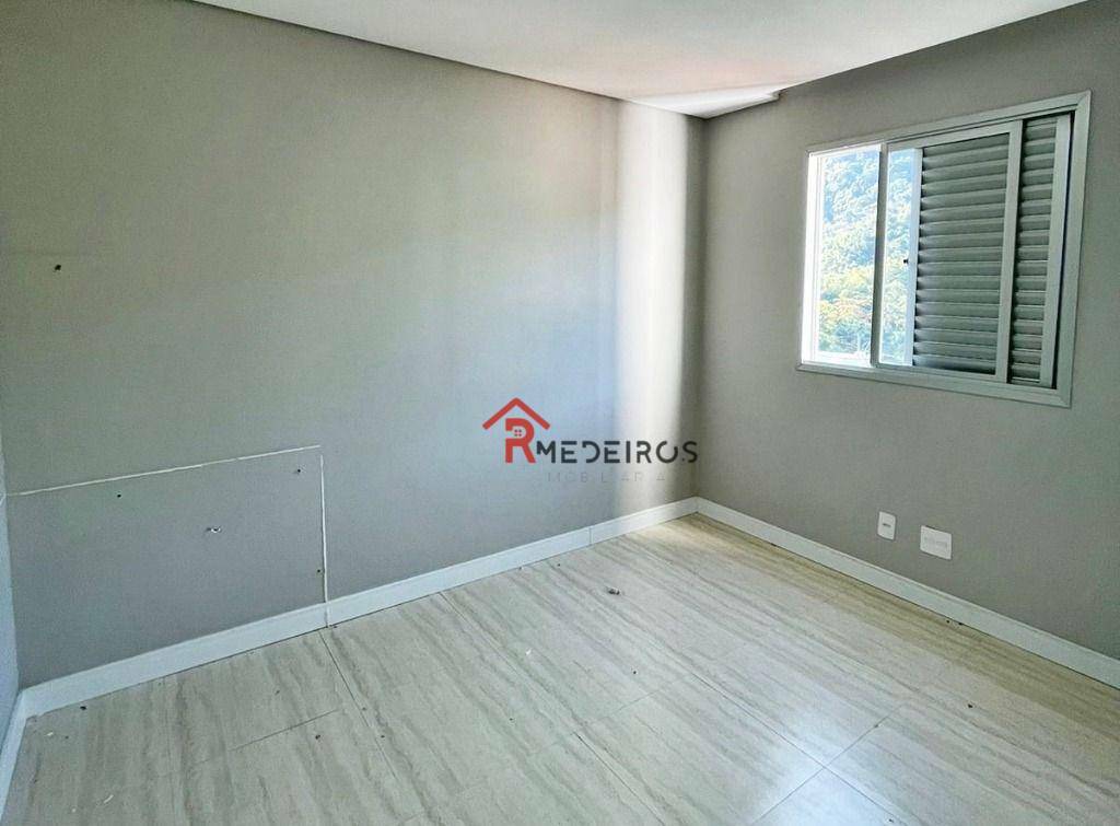 Apartamento à venda com 2 quartos, 70m² - Foto 13