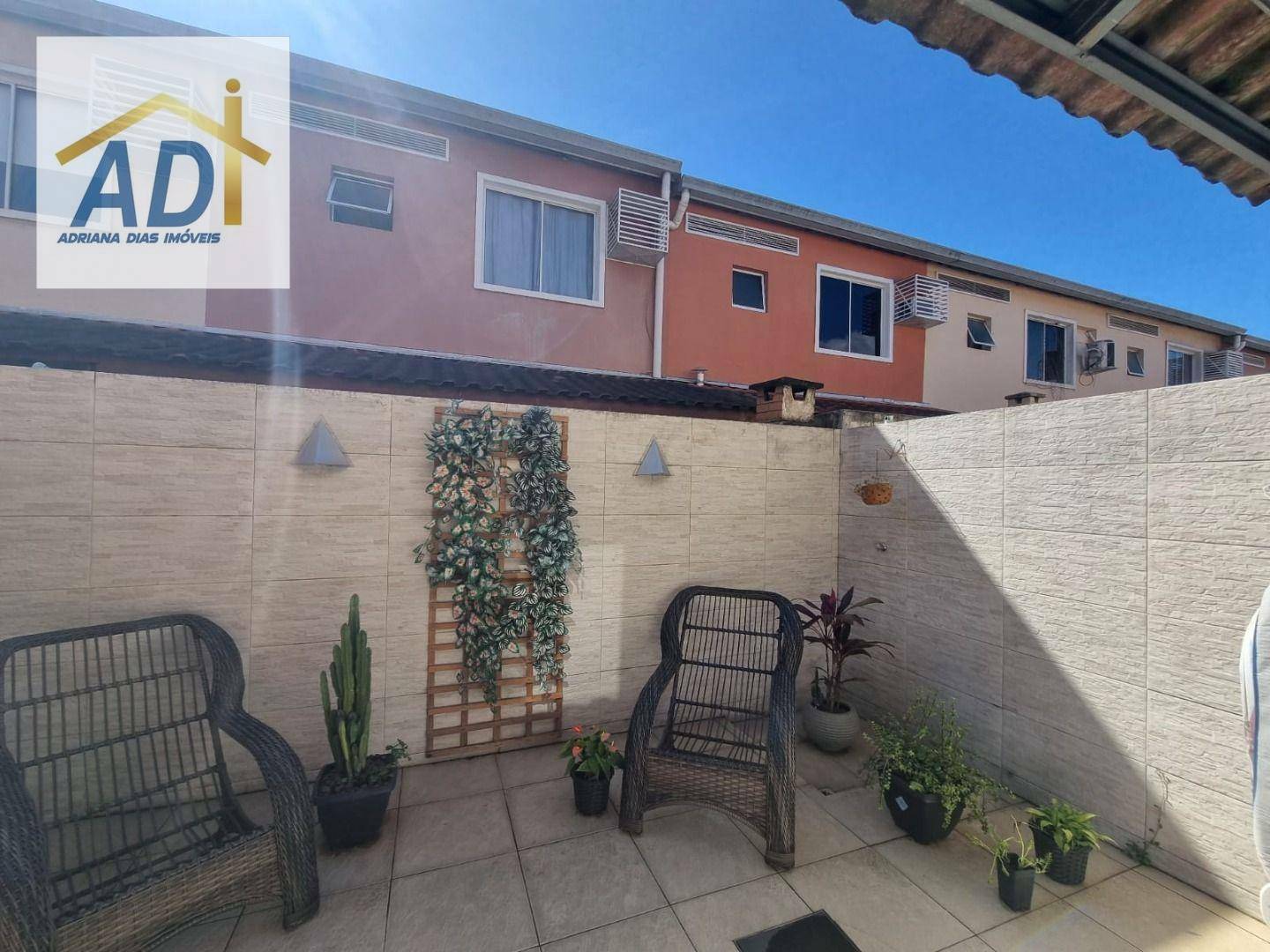 Casa de Condomínio à venda com 3 quartos, 98m² - Foto 2