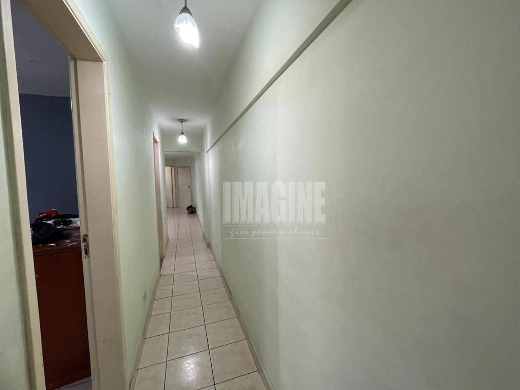 Apartamento à venda com 3 quartos, 68m² - Foto 2
