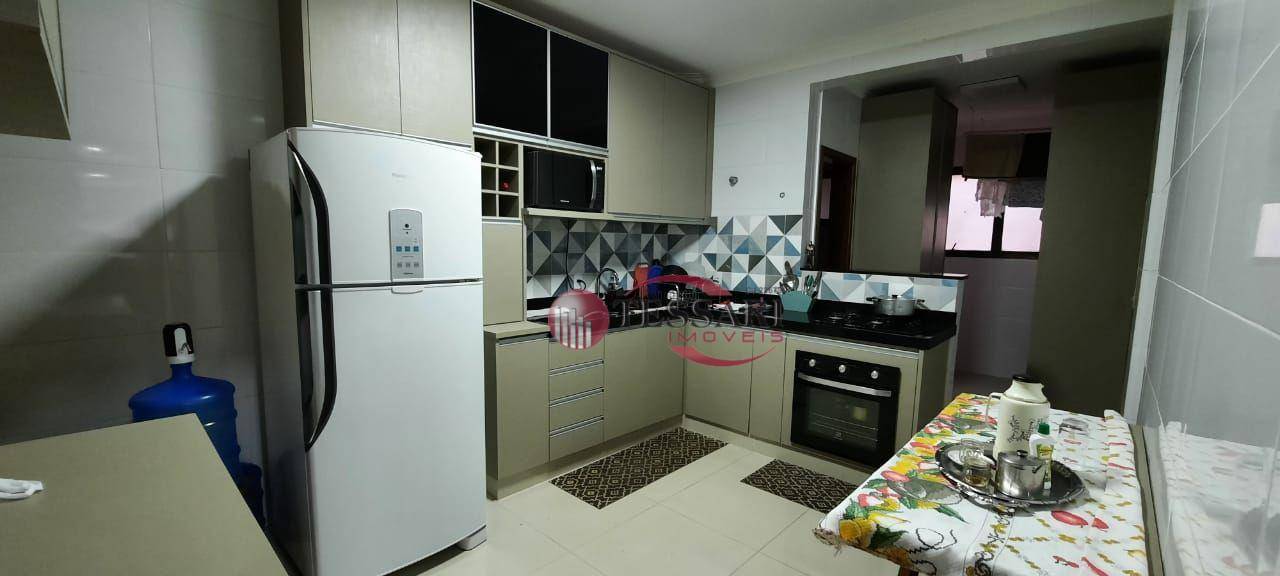 Apartamento à venda com 2 quartos, 80m² - Foto 10