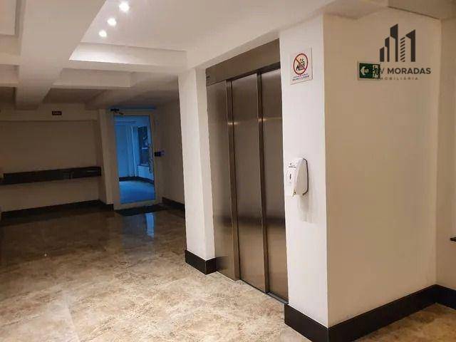 Apartamento à venda com 3 quartos, 137m² - Foto 18