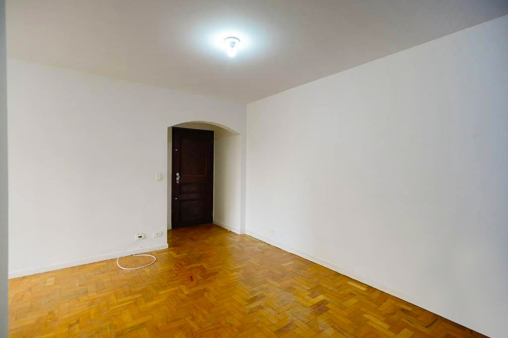 Apartamento à venda com 2 quartos, 70m² - Foto 7