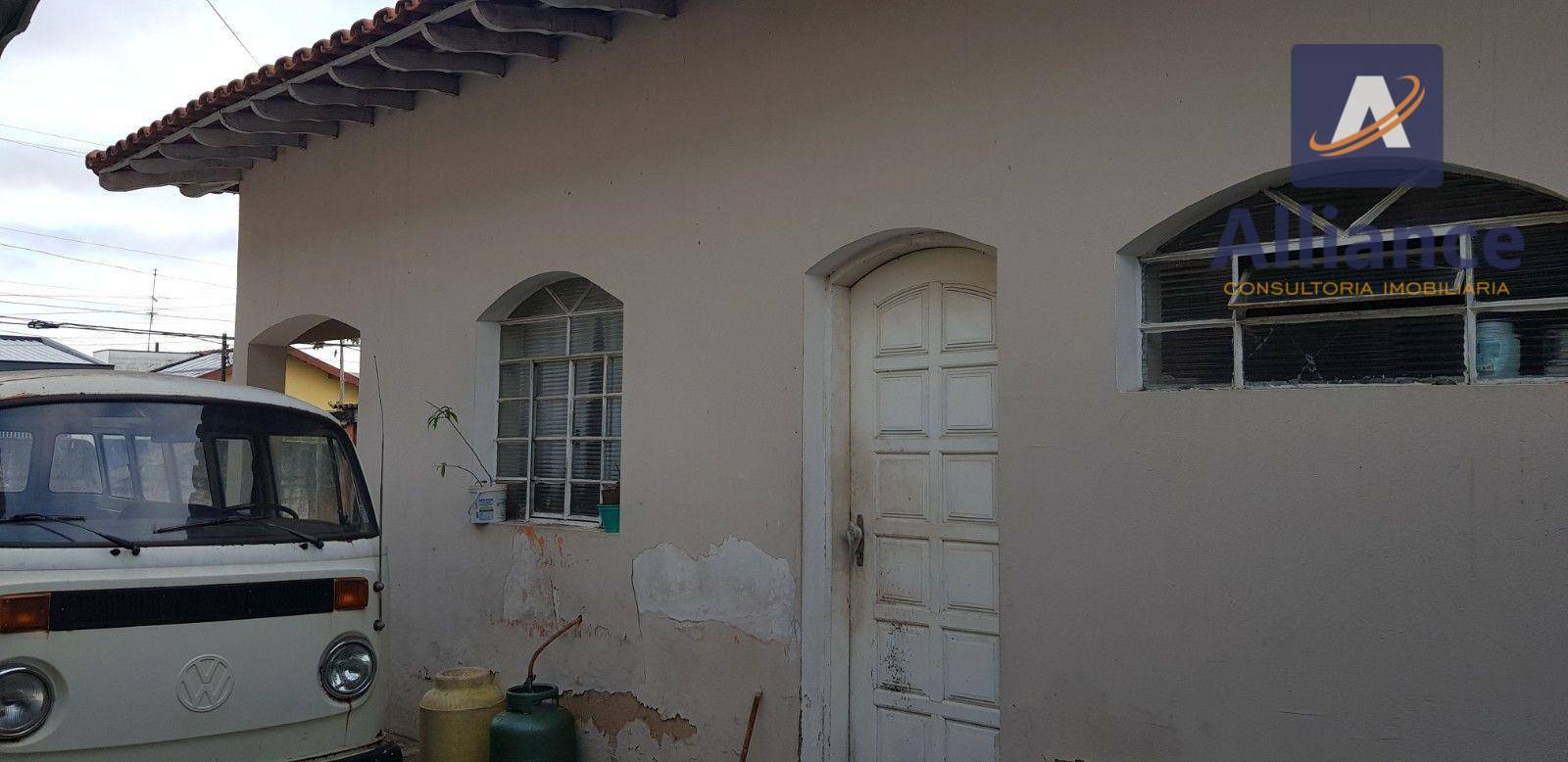 Casa à venda com 6 quartos, 300m² - Foto 64