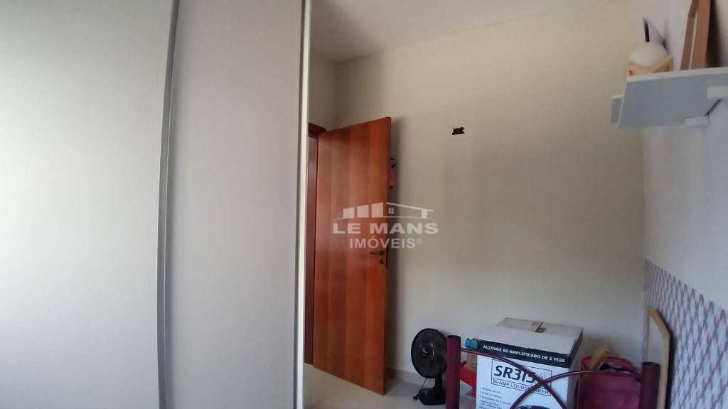 Casa à venda com 2 quartos, 100m² - Foto 18