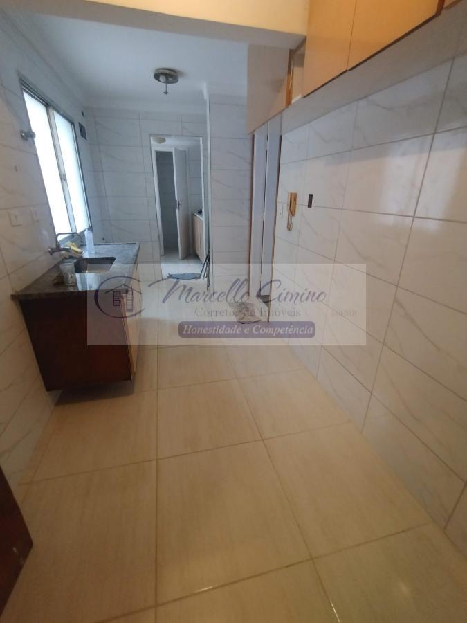 Apartamento à venda com 2 quartos, 69m² - Foto 10