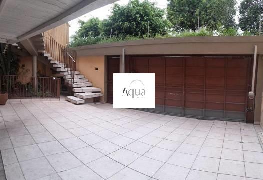 Casa à venda com 4 quartos, 200m² - Foto 8