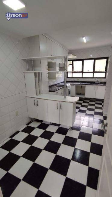 Apartamento à venda com 3 quartos, 130m² - Foto 13