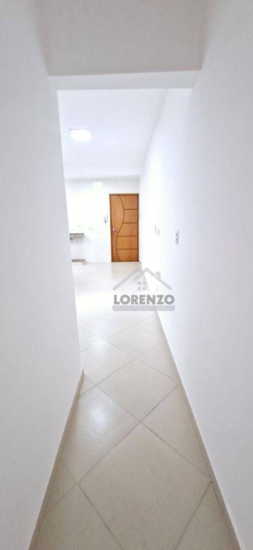 Apartamento à venda com 2 quartos, 40m² - Foto 13