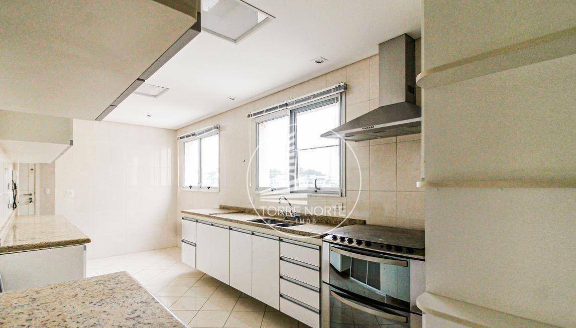 Apartamento à venda com 3 quartos, 185m² - Foto 8