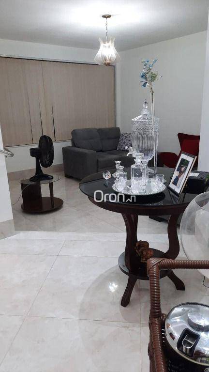 Apartamento à venda com 4 quartos, 153m² - Foto 1