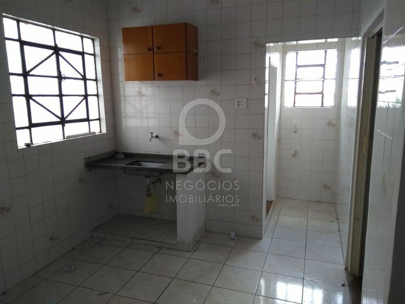 Casa para alugar com 2 quartos, 60m² - Foto 4