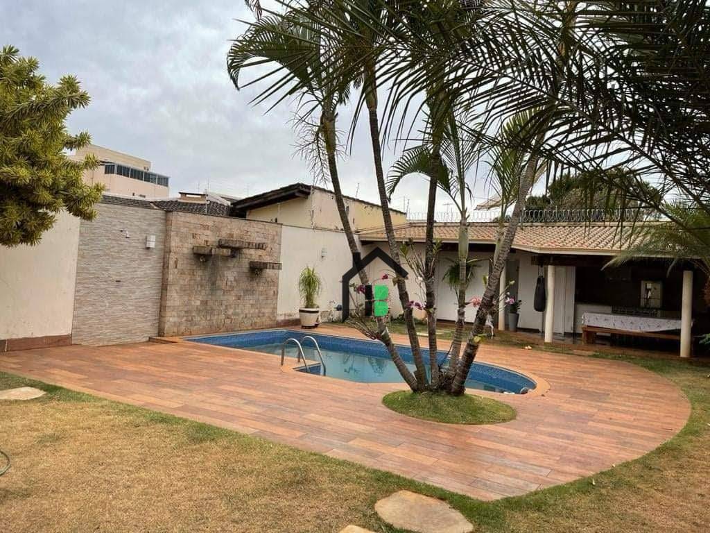 Casa, 4 quartos, 391 m² - Foto 2