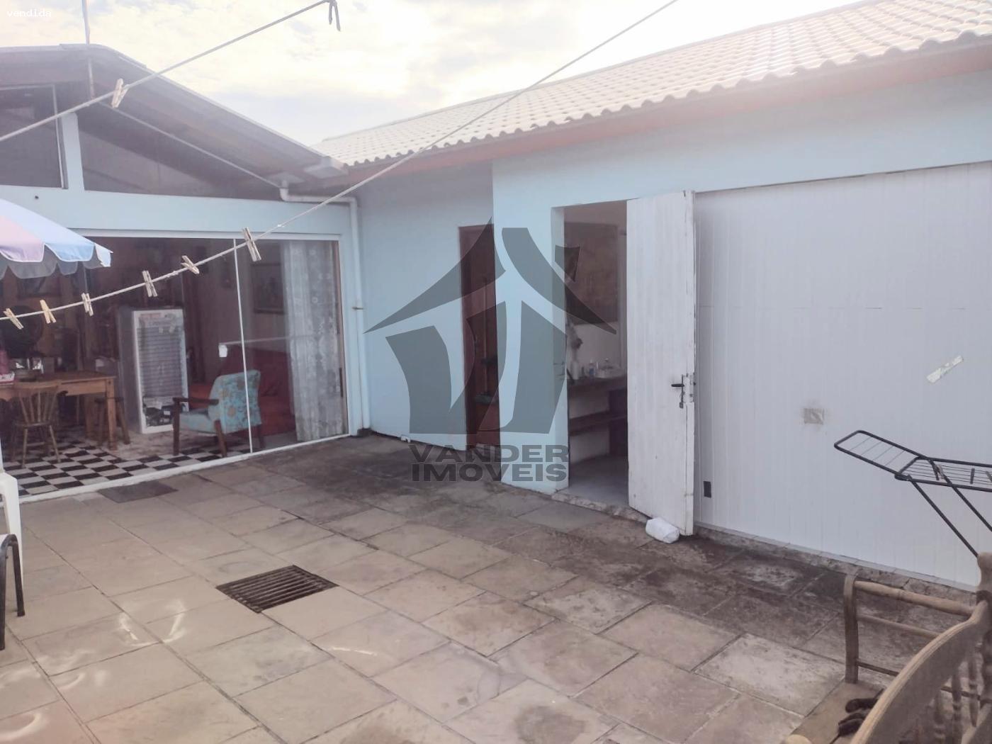 Casa à venda com 4 quartos, 300m² - Foto 9
