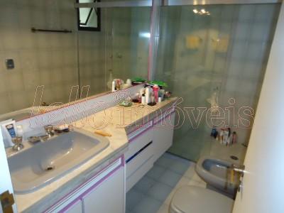 Apartamento para alugar com 4 quartos, 231m² - Foto 16