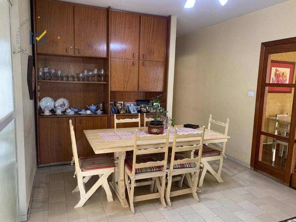 Casa à venda com 3 quartos, 201m² - Foto 4