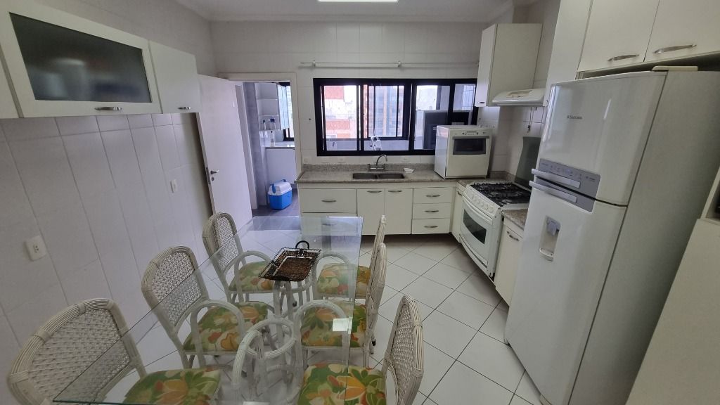 Apartamento à venda com 4 quartos, 200m² - Foto 33