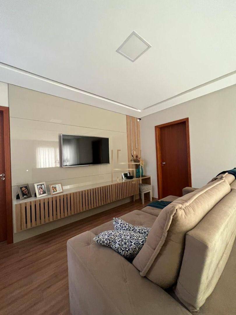 Casa à venda com 4 quartos, 360M2 - Foto 18