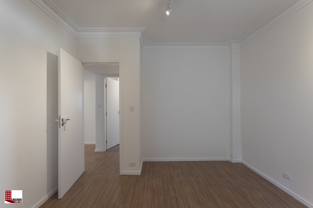 Apartamento à venda com 3 quartos, 94m² - Foto 1