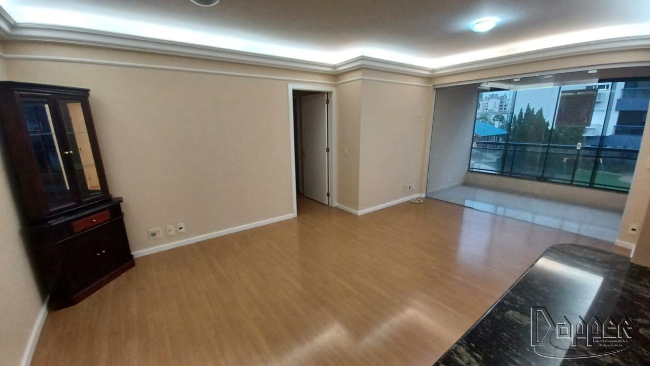 Apartamento para alugar com 3 quartos, 93m² - Foto 1