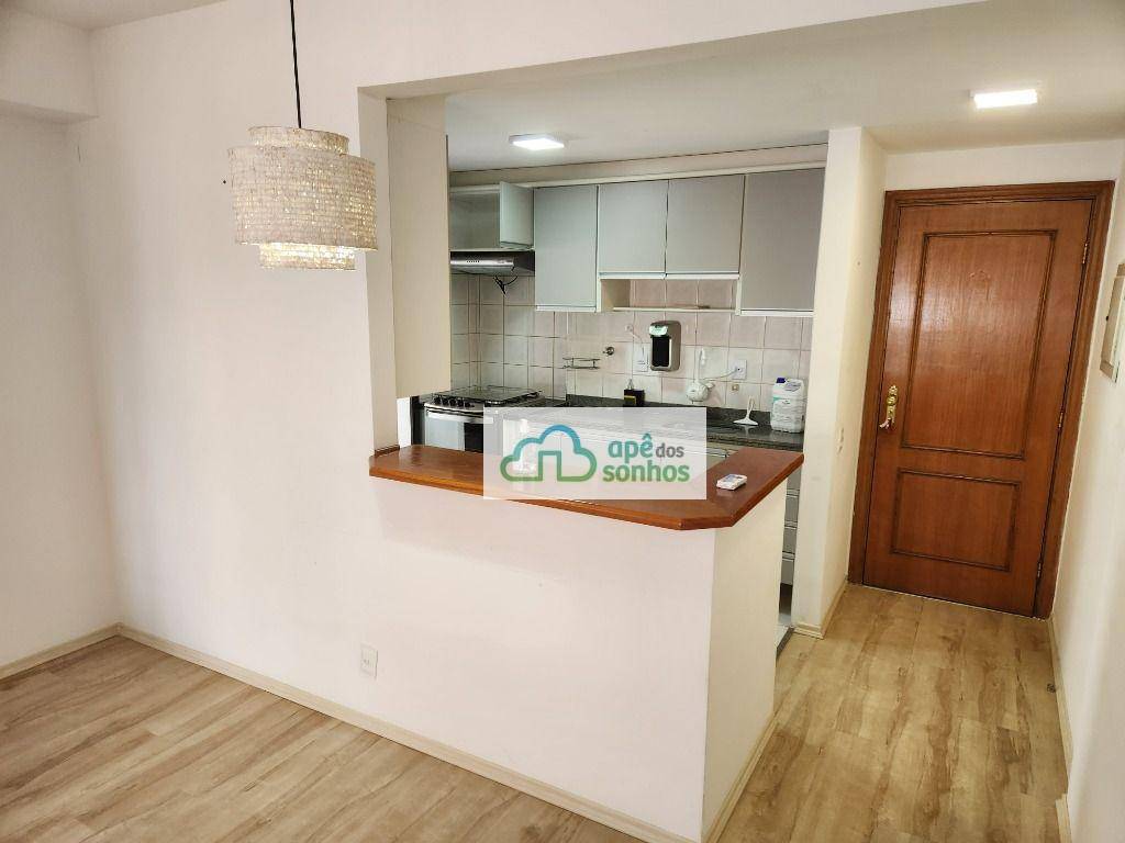 Apartamento à venda com 2 quartos, 70m² - Foto 10