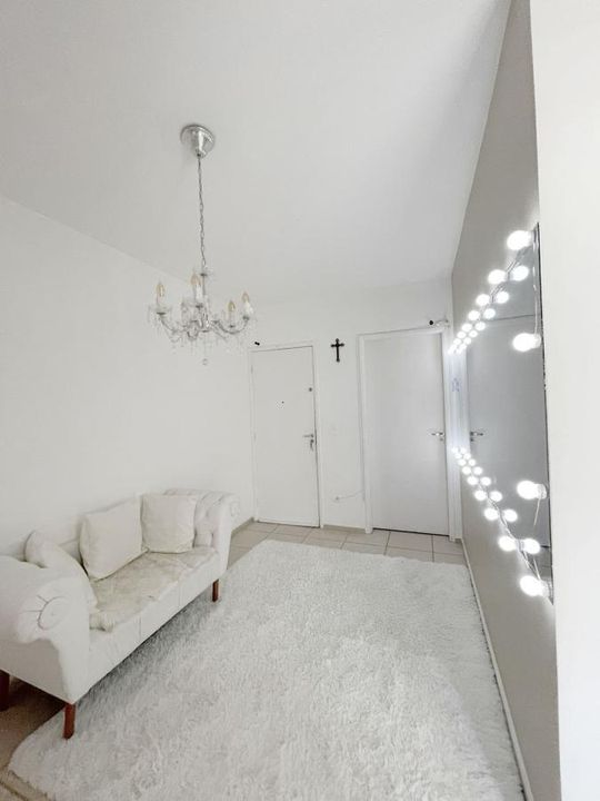 Apartamento à venda com 2 quartos, 50m² - Foto 11