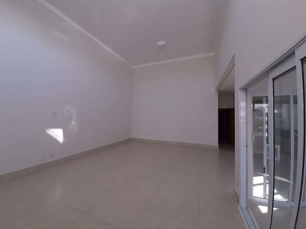 Casa para alugar com 3 quartos, 190m² - Foto 2