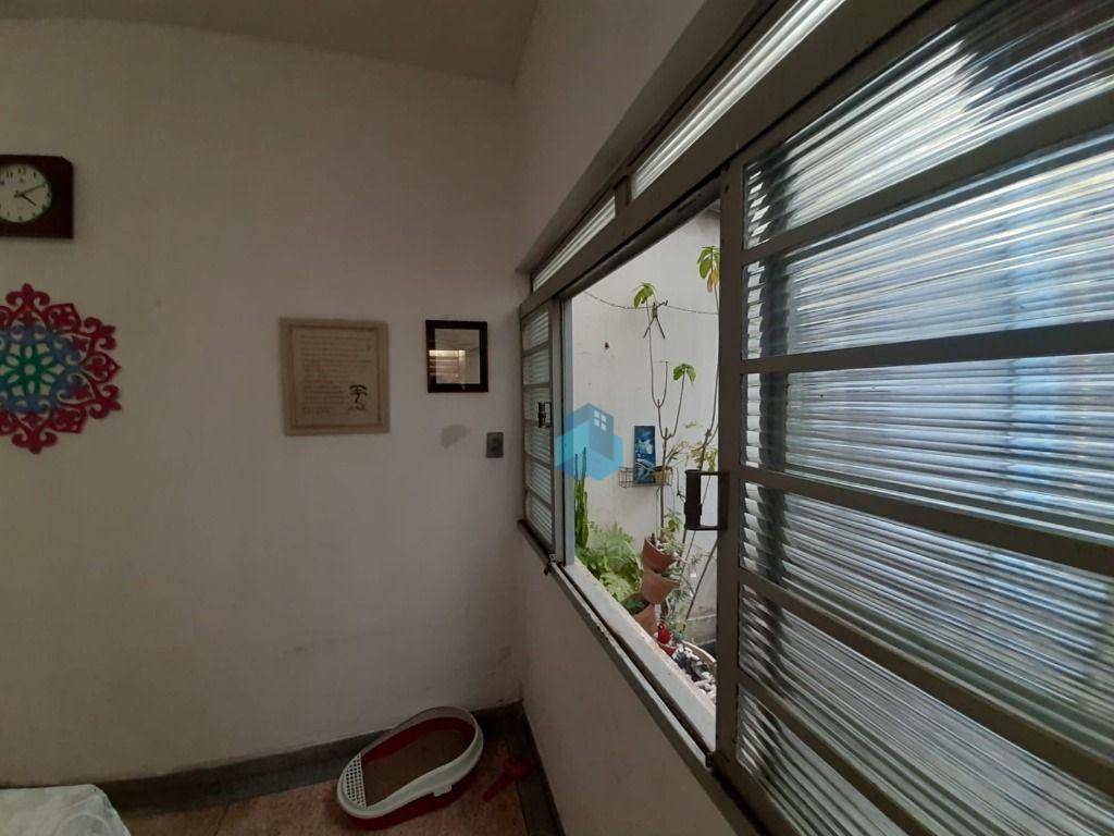 Casa à venda com 3 quartos, 197m² - Foto 24