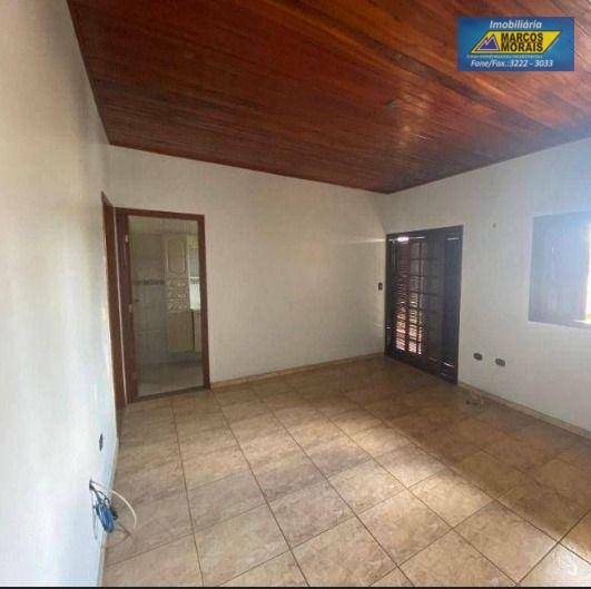 Casa à venda e aluguel com 2 quartos, 250m² - Foto 20