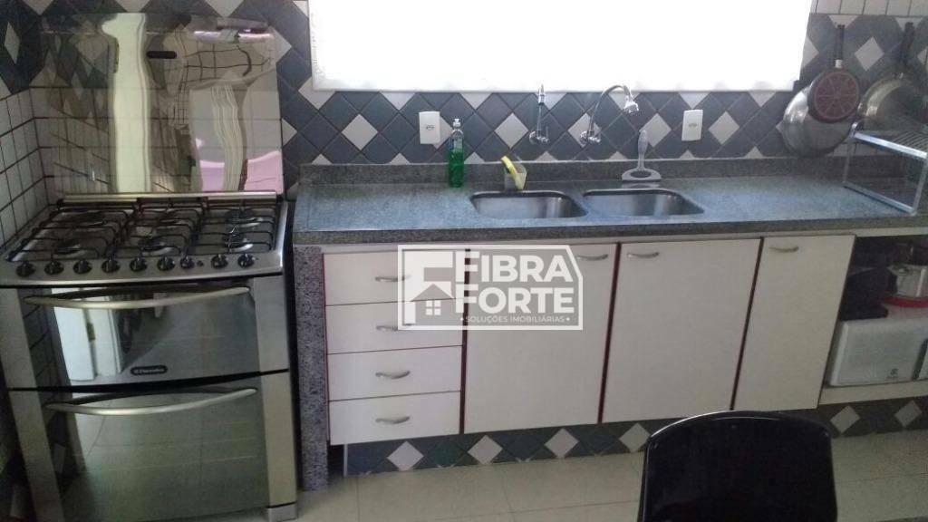 Casa de Condomínio à venda com 3 quartos, 300m² - Foto 14