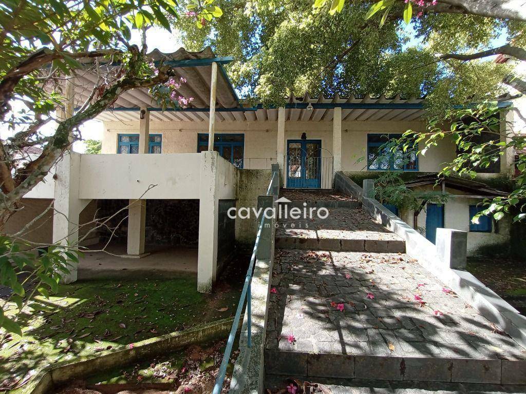 Casa à venda com 4 quartos, 313m² - Foto 1