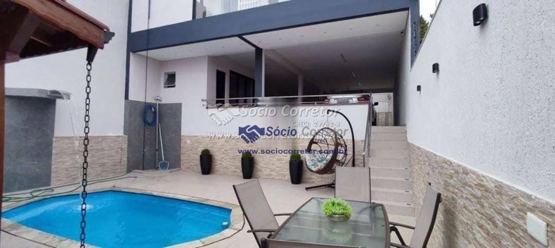 Casa à venda com 3 quartos, 189m² - Foto 2