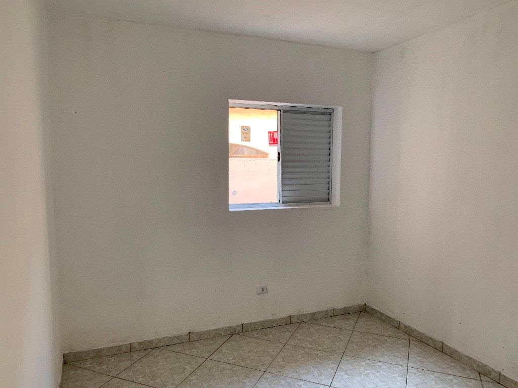 Casa para alugar com 2 quartos, 115m² - Foto 10