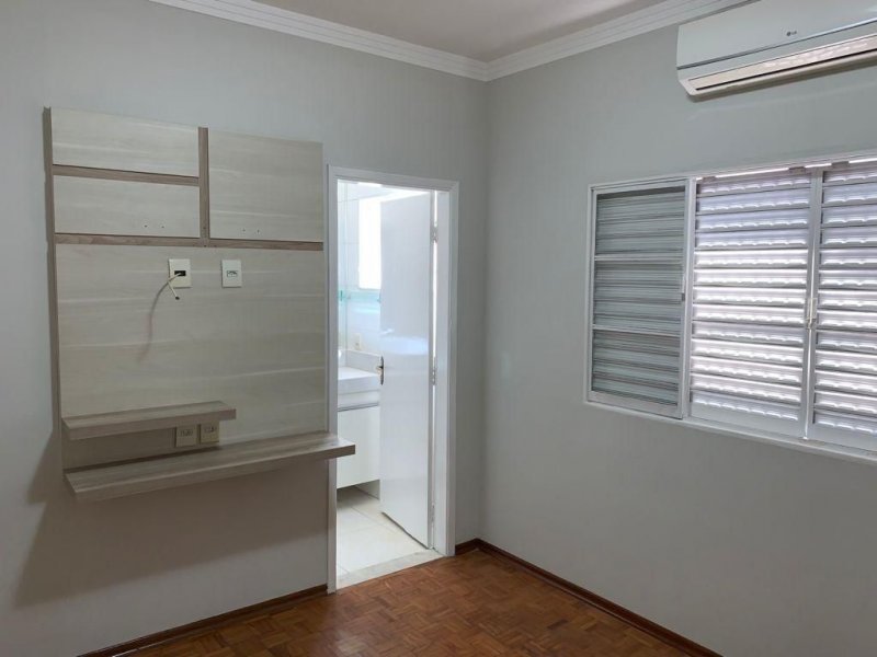 Casa à venda com 3 quartos, 150m² - Foto 9