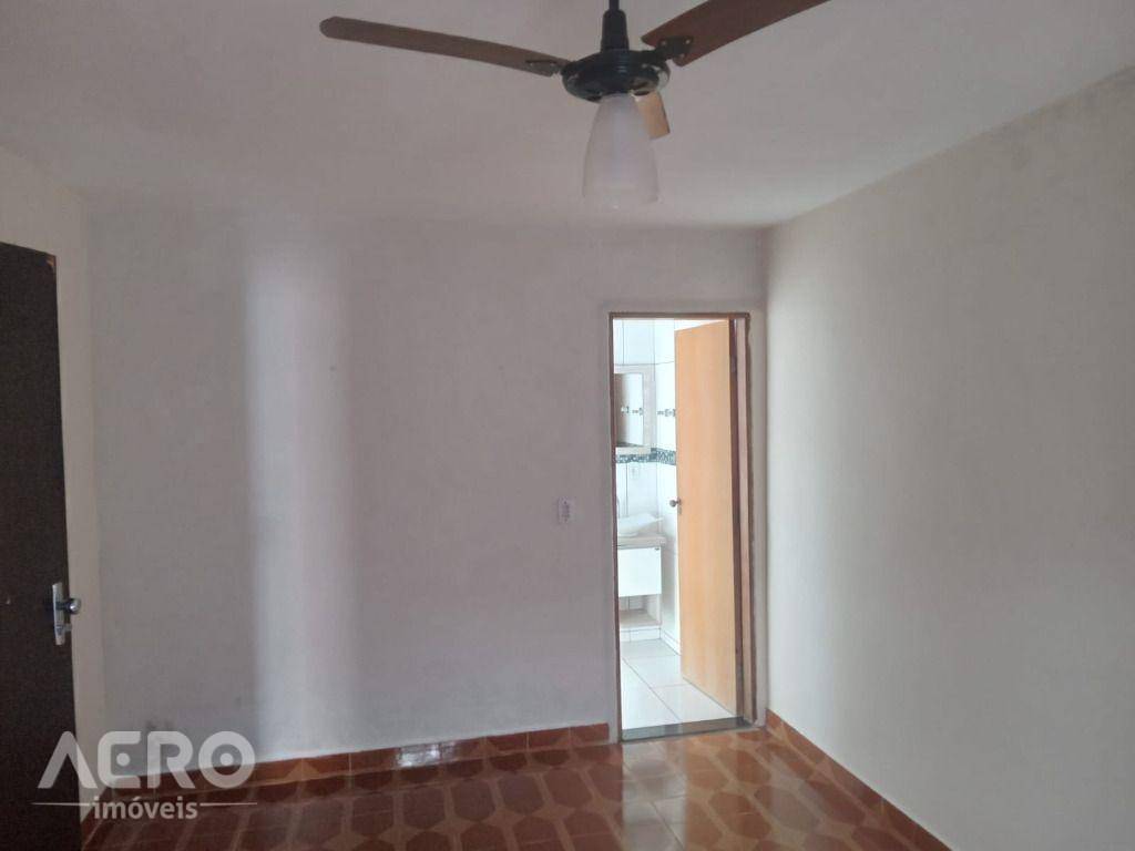 Casa à venda com 3 quartos, 163m² - Foto 6