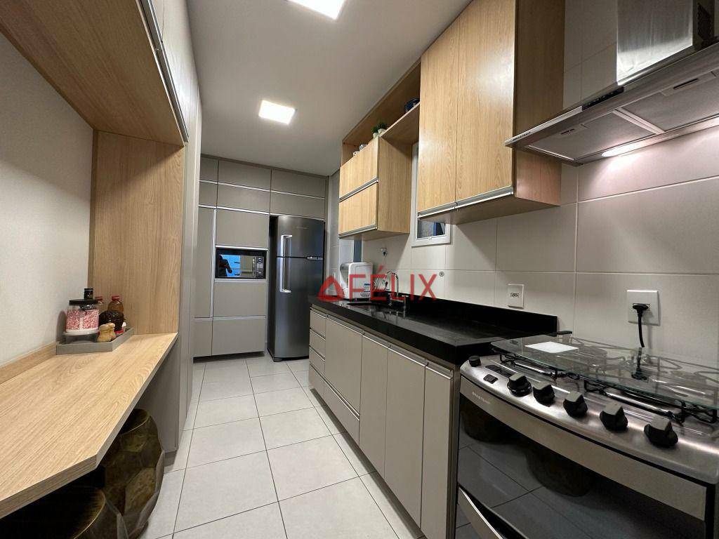 Apartamento à venda com 3 quartos, 110m² - Foto 6