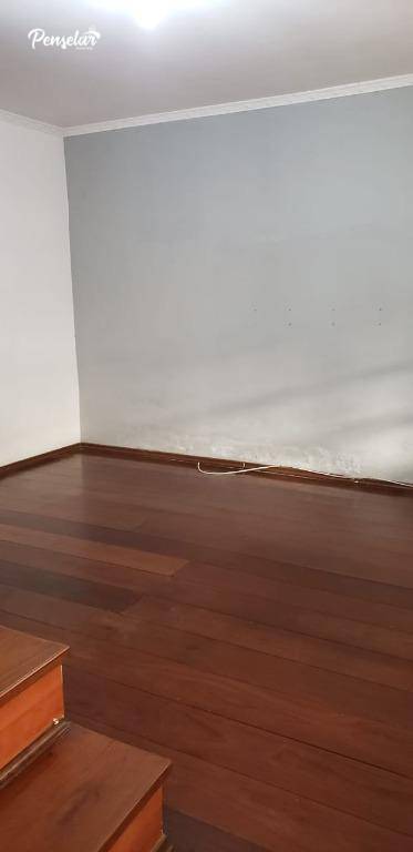 Sobrado à venda com 4 quartos, 220m² - Foto 3