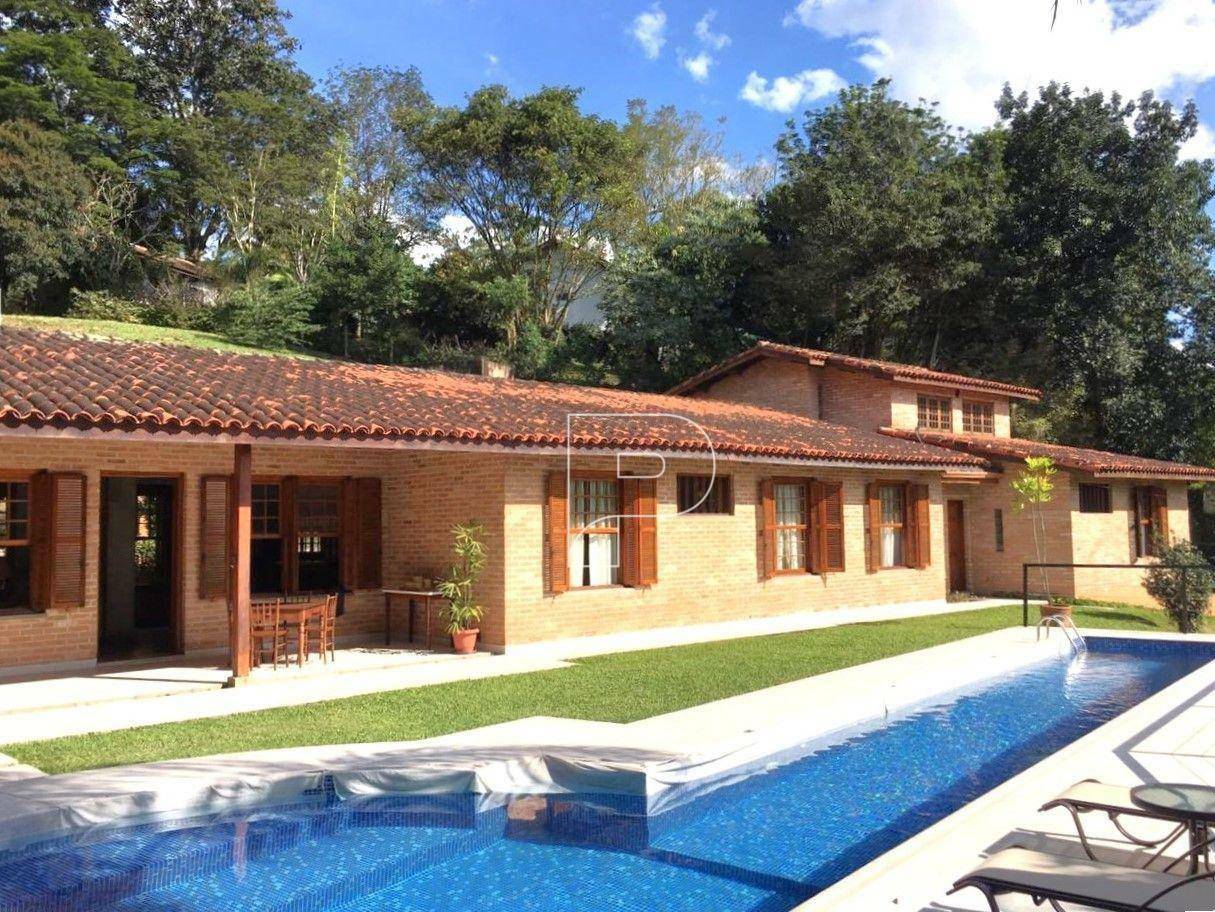 Casa de Condomínio para alugar com 4 quartos, 380m² - Foto 1