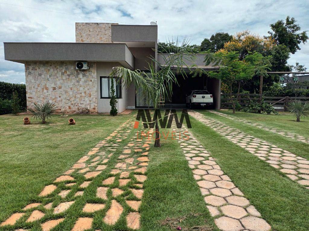 Chácara à venda com 4 quartos, 300m² - Foto 3