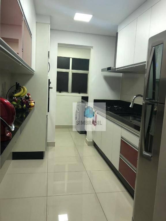 Apartamento à venda com 3 quartos, 75m² - Foto 7