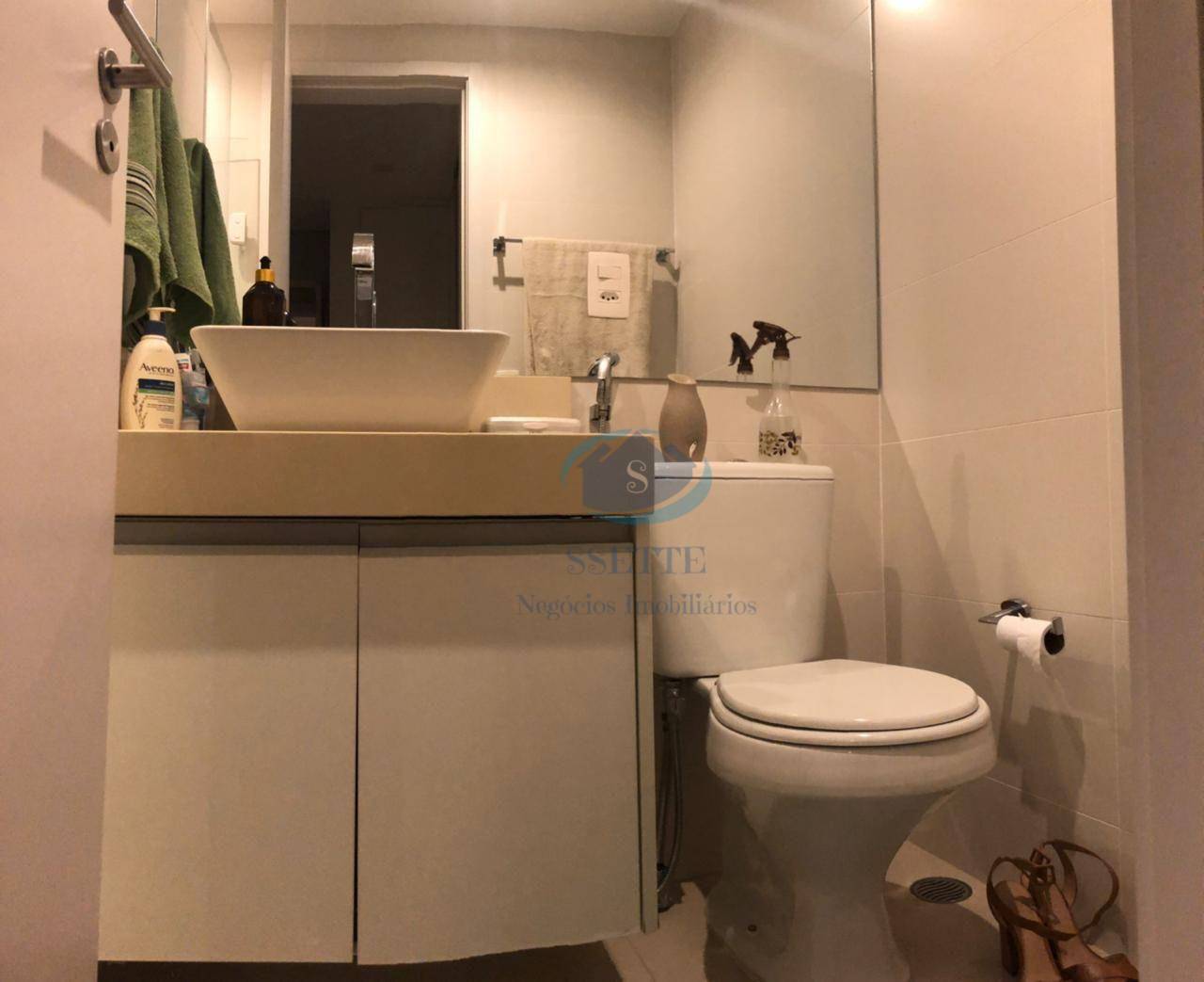 Apartamento à venda com 2 quartos, 68m² - Foto 17