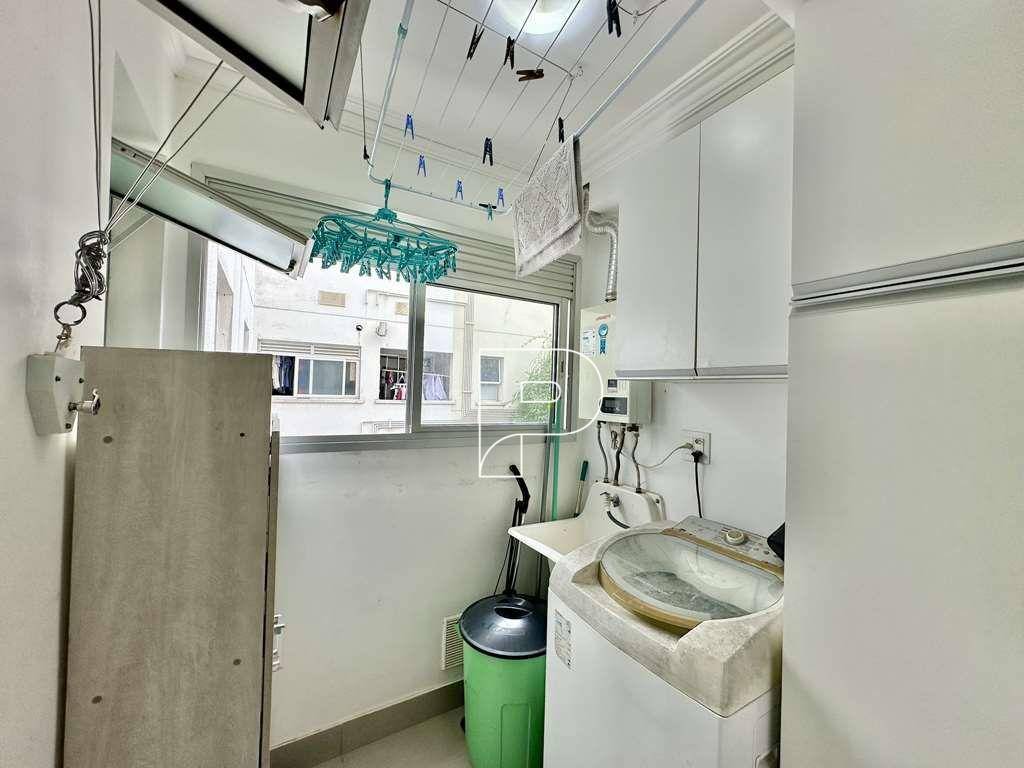 Apartamento à venda e aluguel com 2 quartos, 64m² - Foto 12