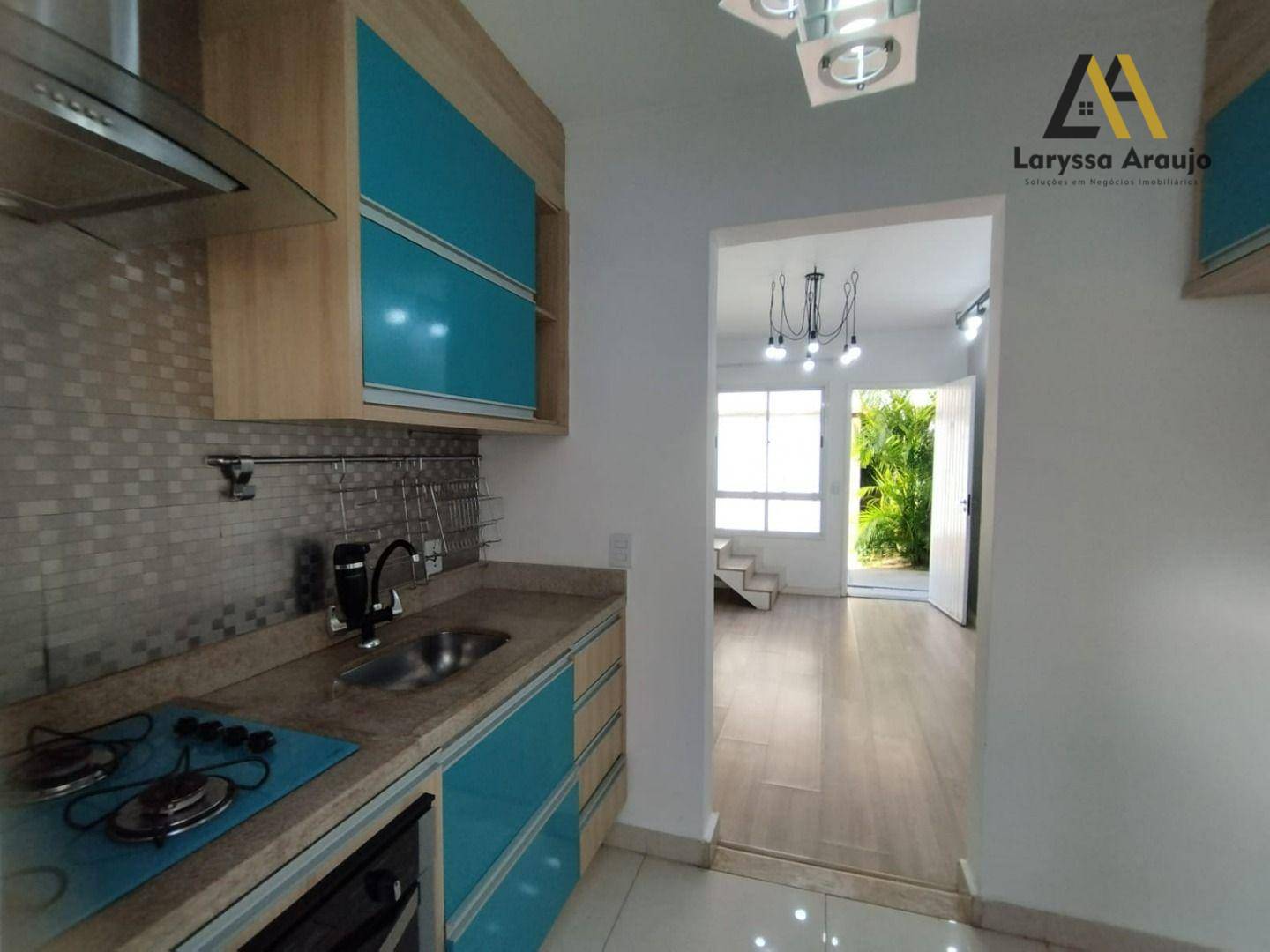 Casa à venda e aluguel com 2 quartos, 50m² - Foto 13