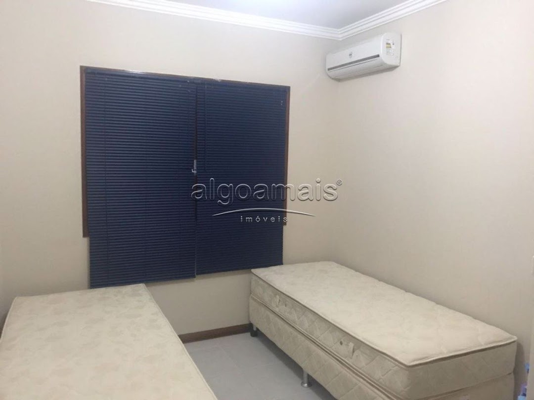 Casa à venda com 4 quartos, 200m² - Foto 19