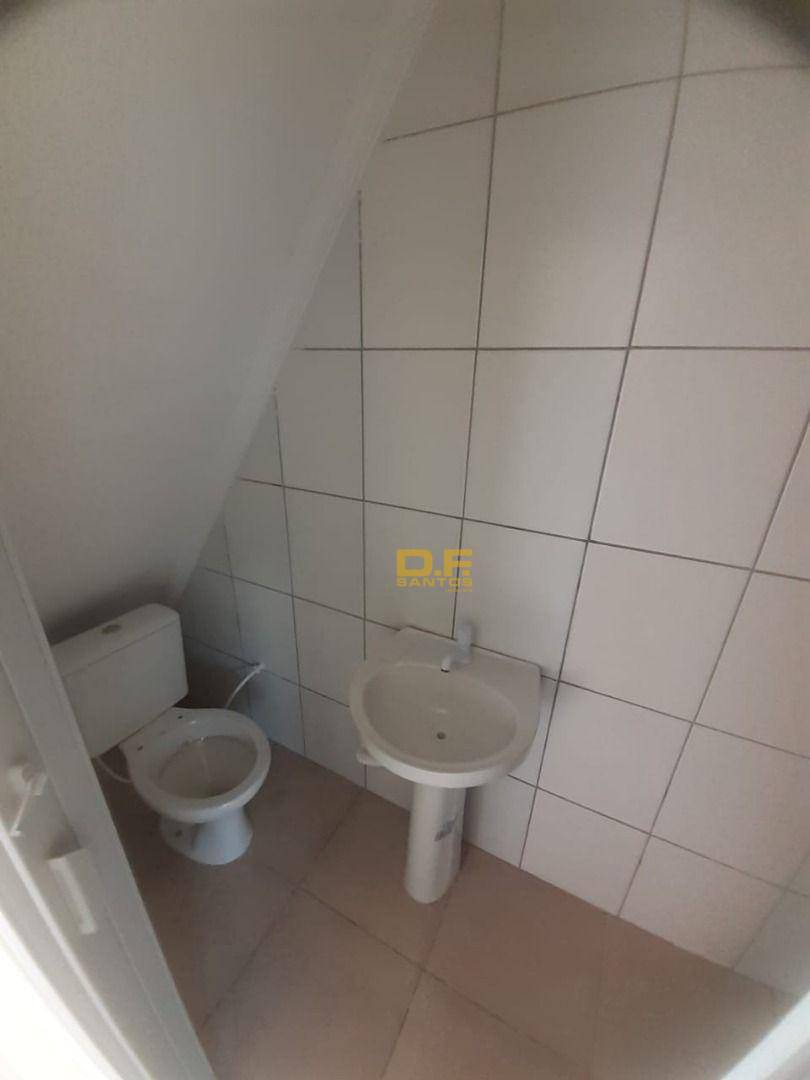 Sobrado à venda com 2 quartos, 70m² - Foto 2