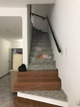 Sobrado à venda com 2 quartos, 49m² - Foto 2