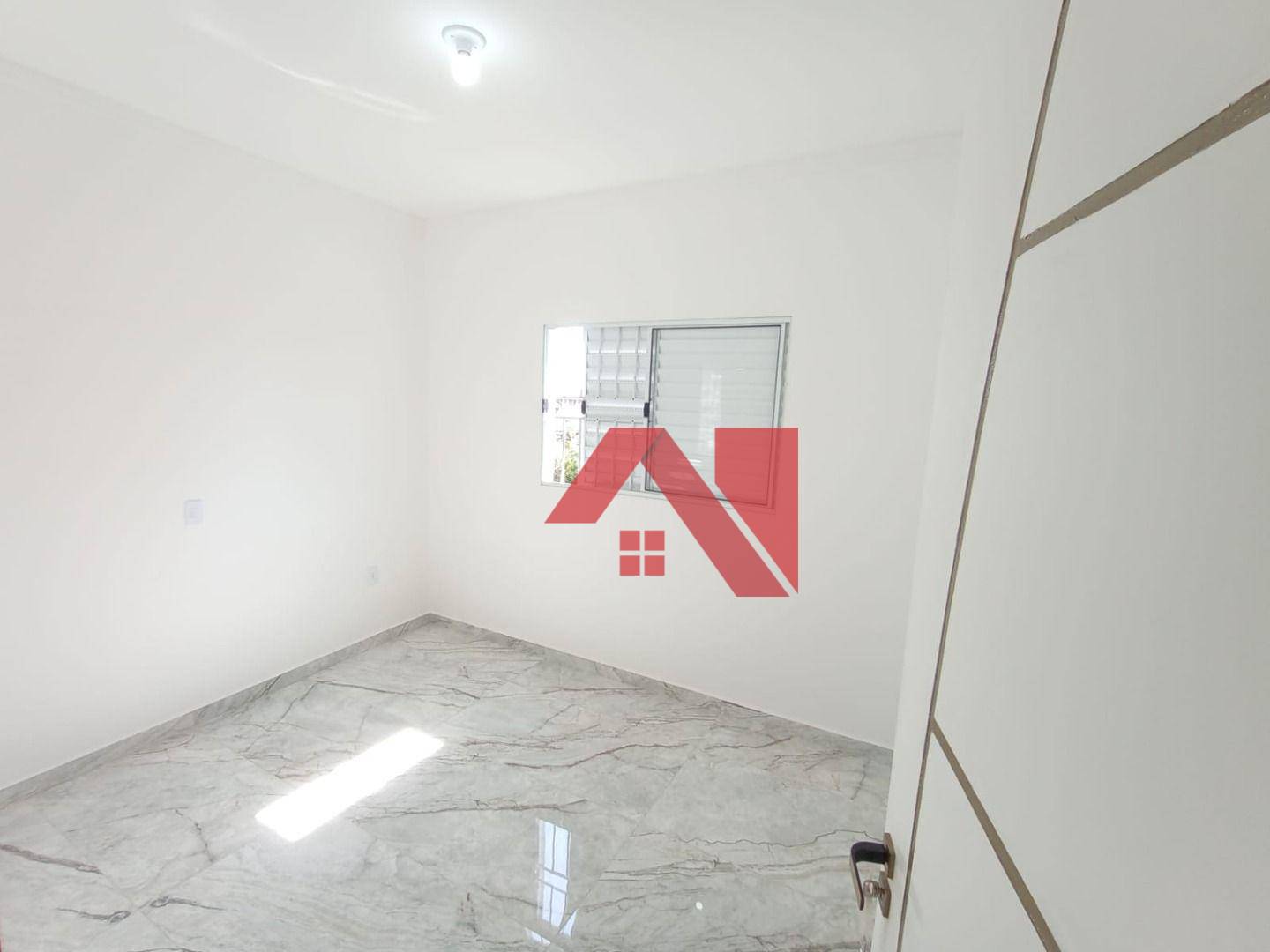 Casa à venda com 3 quartos, 100m² - Foto 14