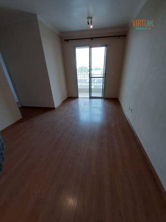 Apartamento à venda com 3 quartos, 65m² - Foto 2