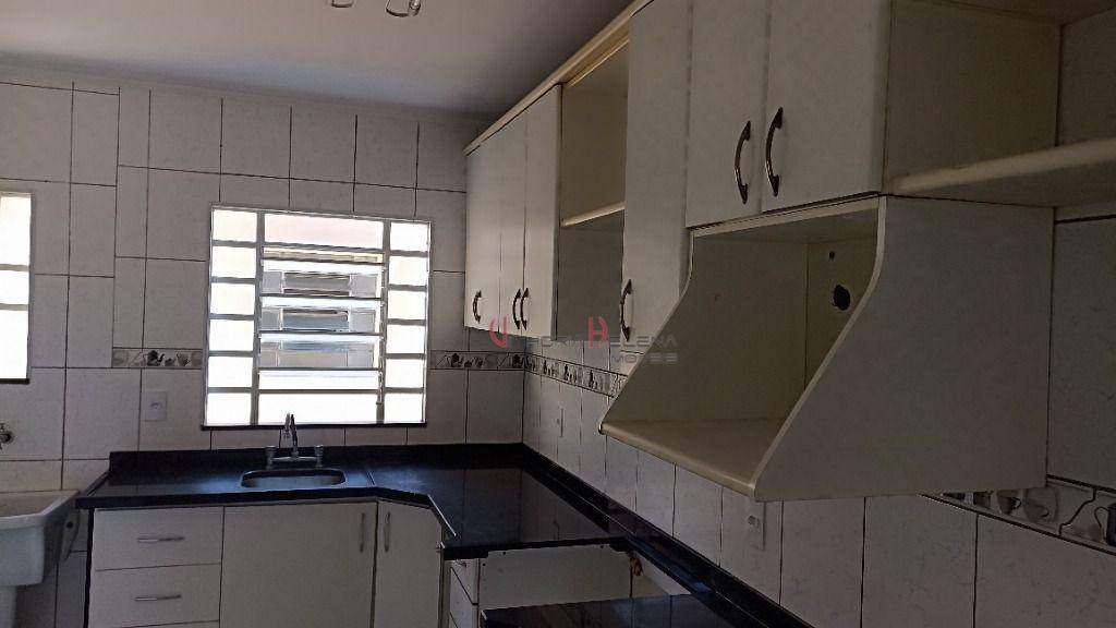 Apartamento para alugar com 2 quartos, 60m² - Foto 13